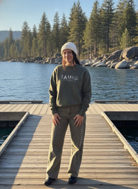 Tahoe Lifestyle Crewneck in Cypress
