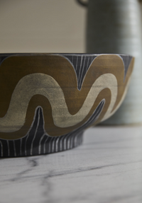 Undula Bowl 18" x 6.5"