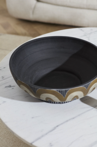 Undula Bowl 18" x 6.5"