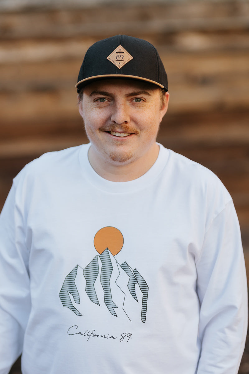 Men's Mountain Sunrise Long Sleeve T-shirt | California 89